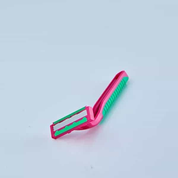 0000873 Feminine Disposable Razor 1 Piece 700x700